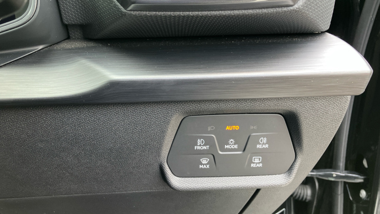 CUPRA Leon 1.5 eTSI V1 5dr DSG Petrol Estate